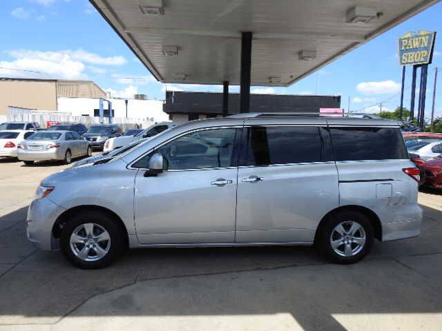 2017 Nissan Quest SV