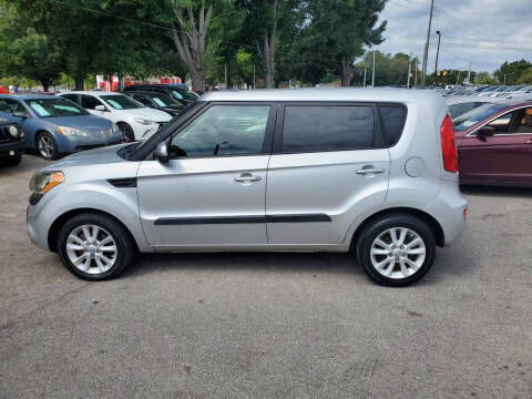 2013 Kia Soul +