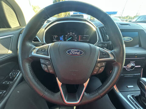 2017 Ford Edge Titanium