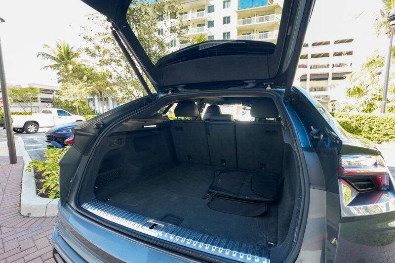 2019 Lamborghini Urus