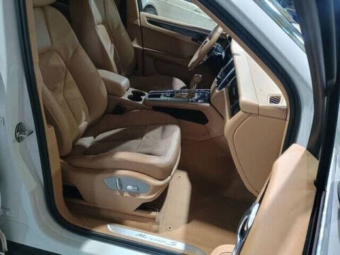 2015 Porsche Macan S