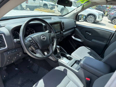 2024 Nissan Frontier SV