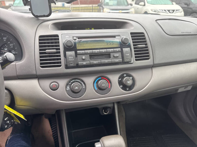 2003 Toyota Camry LE