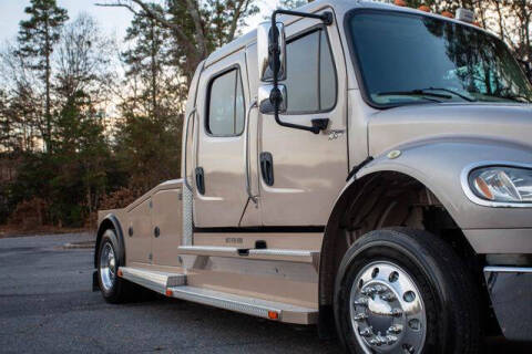 2015 Freightliner M2 106