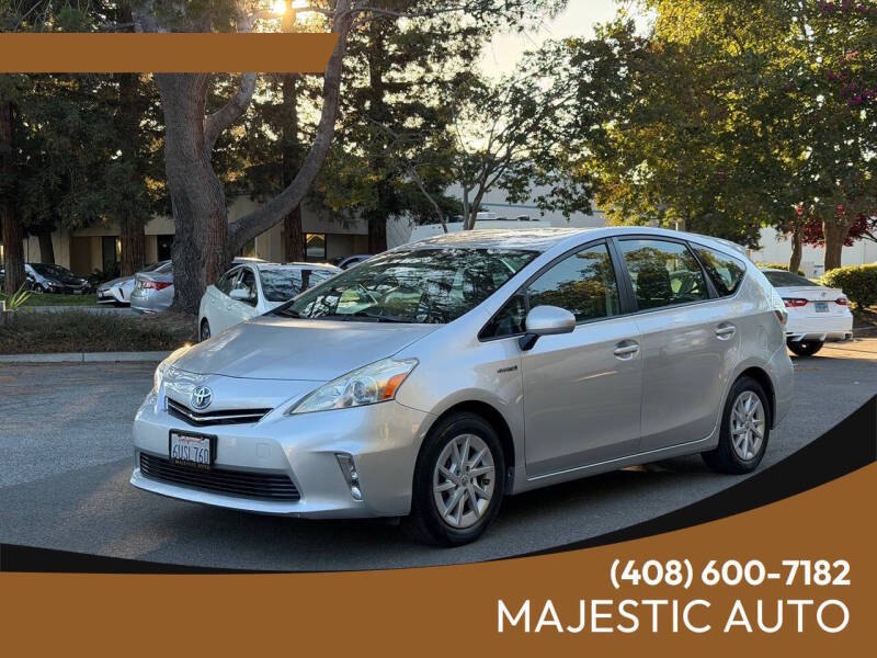 2012 Toyota Prius v Two