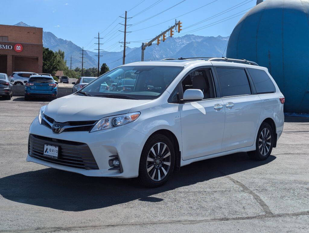 2019 Toyota Sienna for sale at Axio Auto Boise in Boise, ID