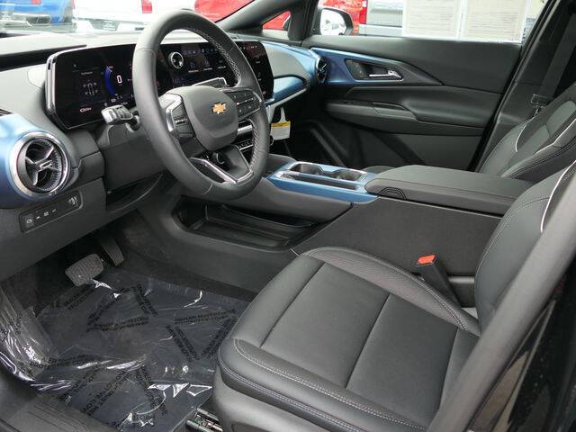 2026 Chevrolet Equinox EV LT 2
