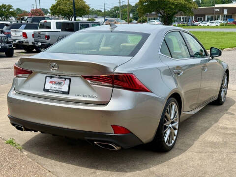 2017 Lexus IS 300