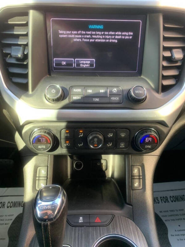 2019 GMC Acadia SLT-1