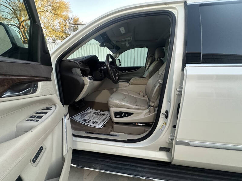 2015 Cadillac Escalade ESV Luxury