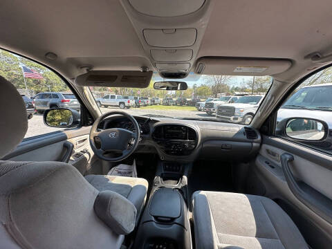 2005 Toyota Sequoia SR5