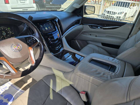 2015 Cadillac Escalade Luxury