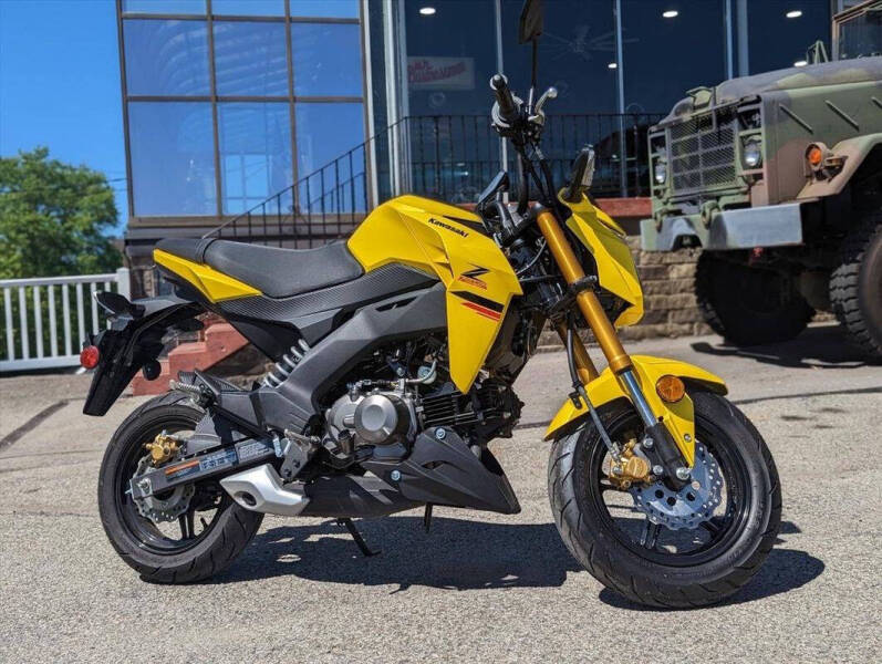 2022 Kawasaki Z125 Pro