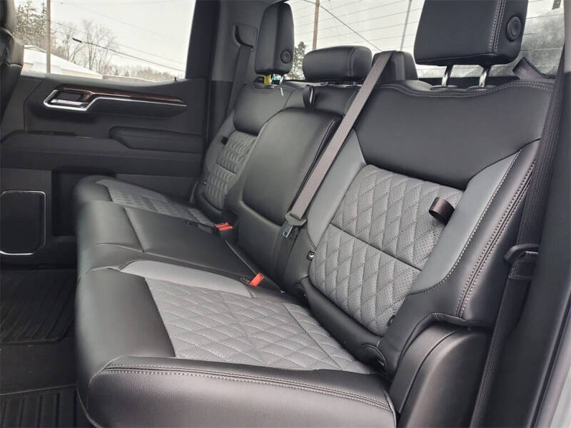 2026 GMC Sierra 1500 Elevation Standard