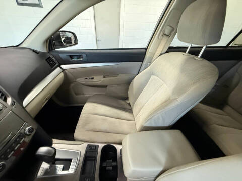 2013 Subaru Outback 2.5i Premium