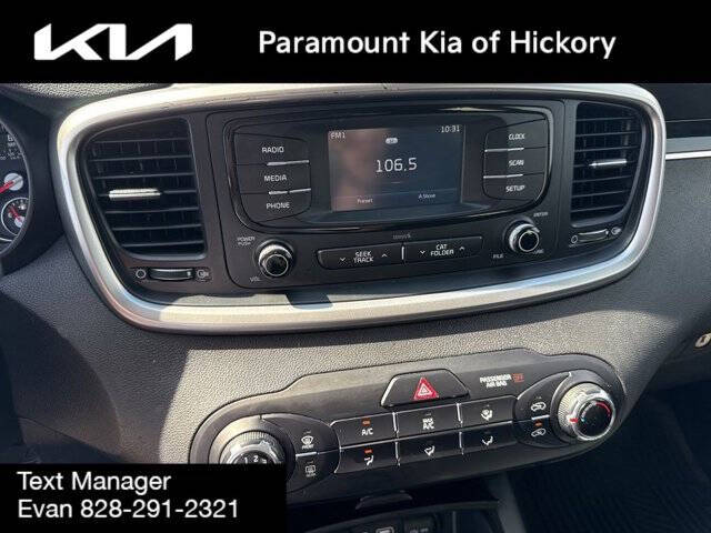 2017 Kia Sorento LX