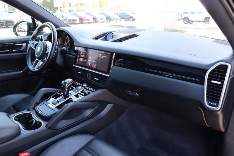 2021 Porsche Cayenne Coupe