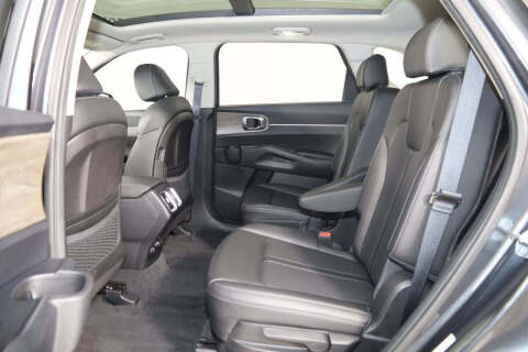 2023 Kia Sorento EX