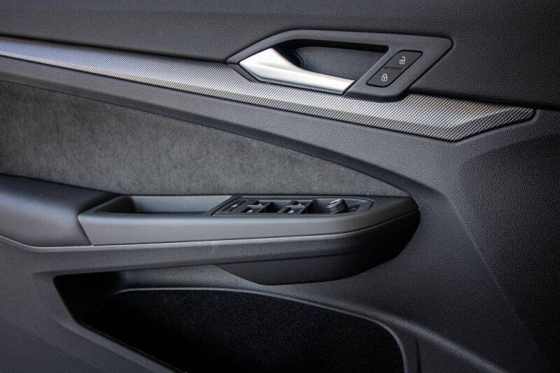 2026 Volkswagen Golf GTI SE