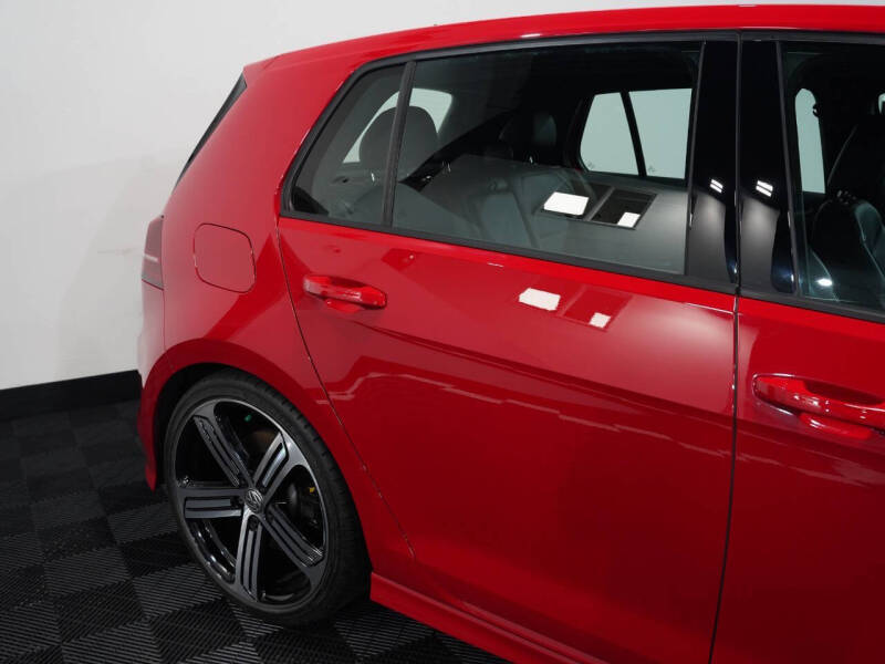 2016 Volkswagen Golf R 4Motion