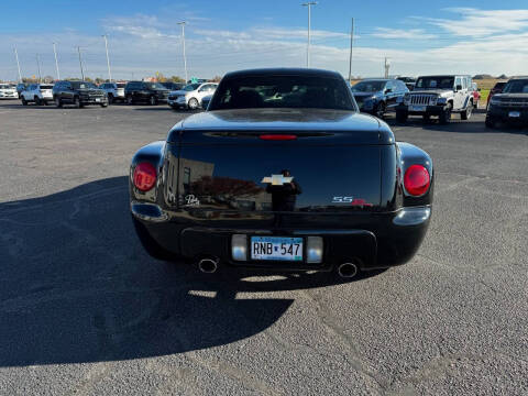 2004 Chevrolet SSR LS