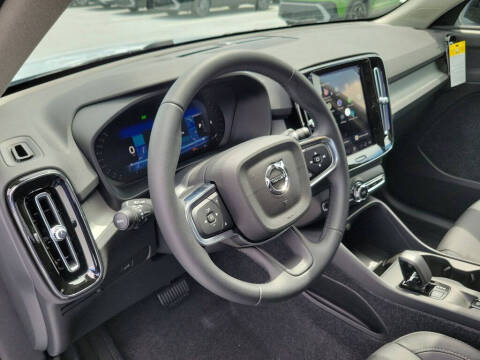 2026 Volvo XC40 B5 Core