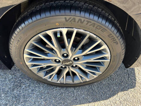 2022 Kia Forte GT Line