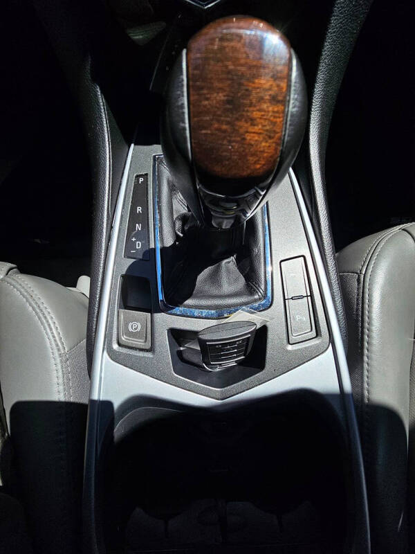 2011 Cadillac SRX Performance Collection