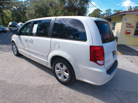 2013 Dodge Grand Caravan SE