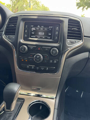 2017 Jeep Grand Cherokee Laredo