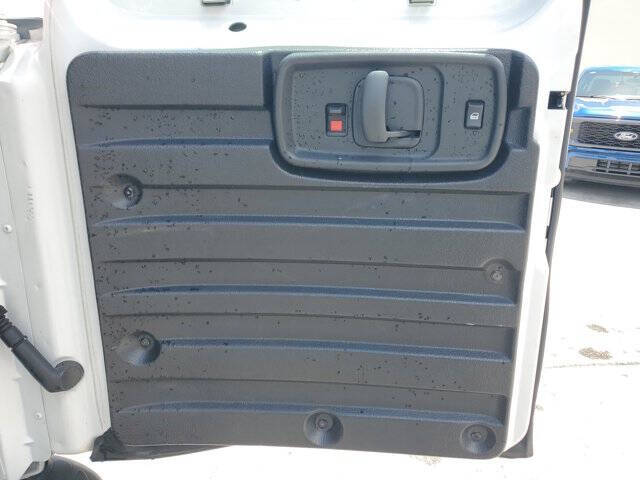 2023 GMC Savana 2500