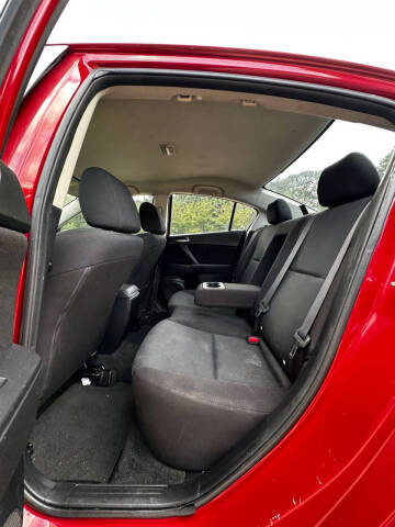 2011 Mazda MAZDA3 i Touring