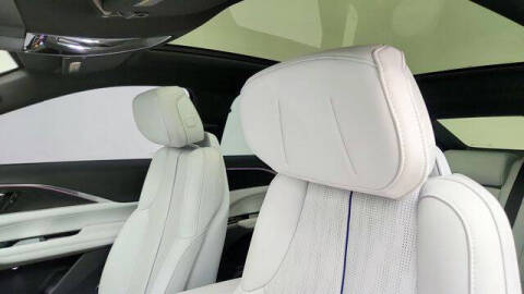 2024 Cadillac LYRIQ Luxury 1