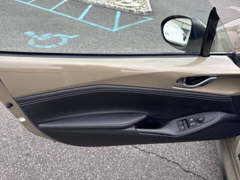 2024 Mazda MX-5 Miata RF Grand Touring