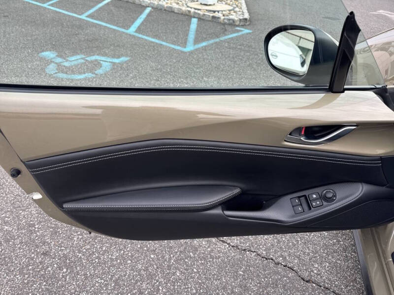 2024 Mazda MX-5 Miata RF Grand Touring