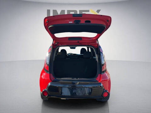 2016 Kia Soul +