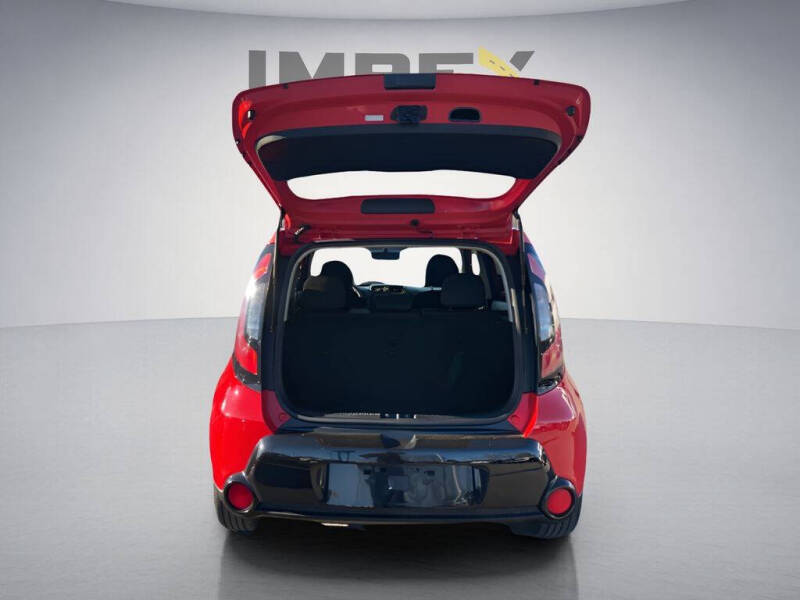 2016 Kia Soul +