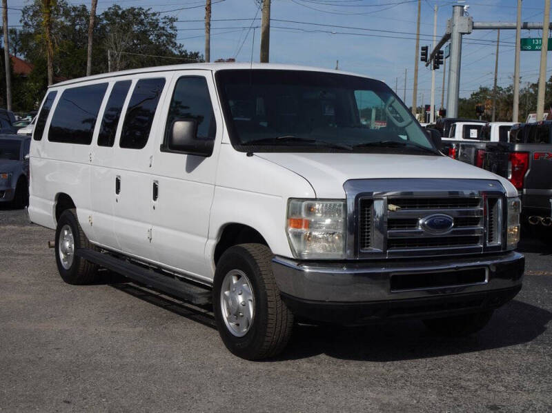 2011 Ford E-Series E-350 SD XLT