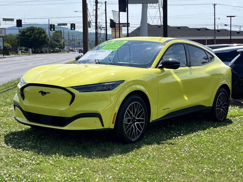 2025 Ford Mustang Mach-E Premium