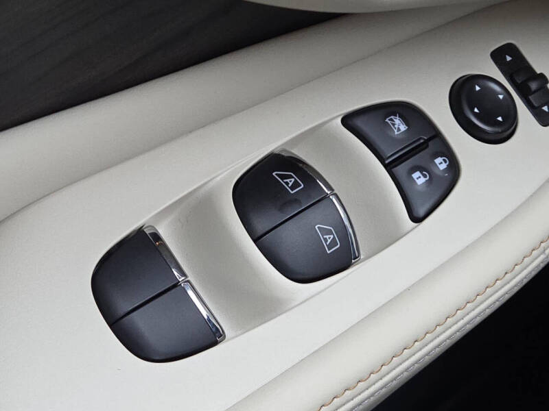 2023 Nissan Murano Platinum