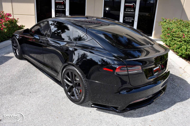 2023 Tesla Model S Plaid