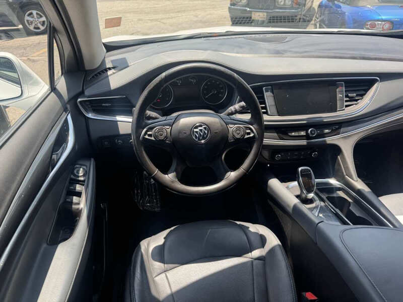 2018 Buick Enclave Essence