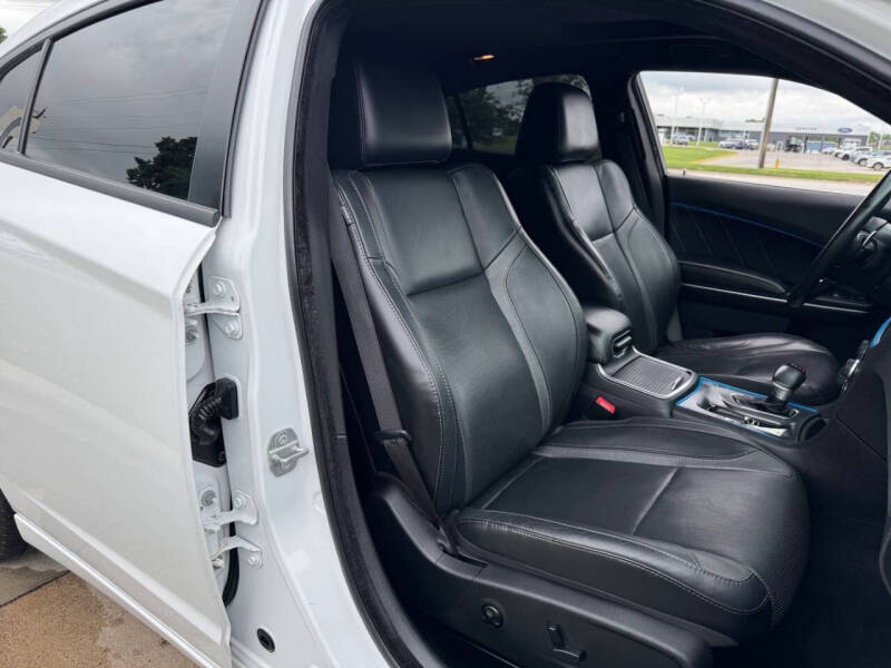 2015 Dodge Charger SXT