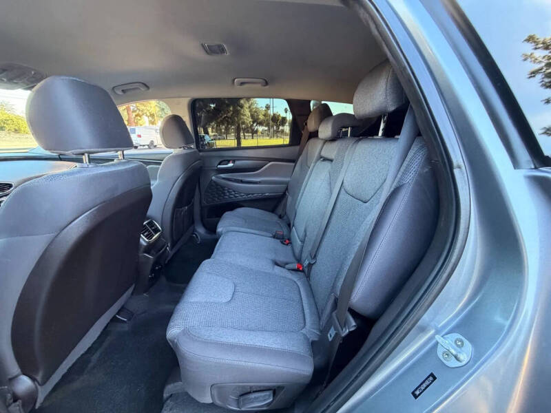 2019 Hyundai Santa Fe SE 2.4L