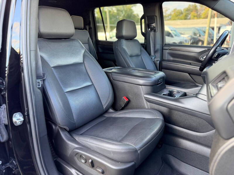 2022 Chevrolet Suburban LT