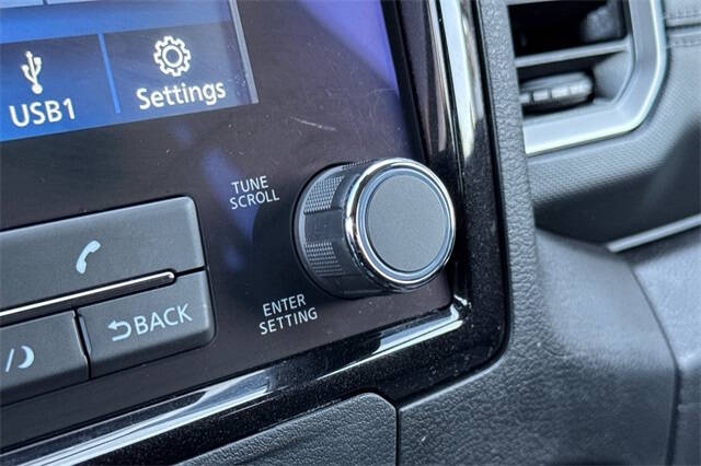 2024 Nissan Frontier SV