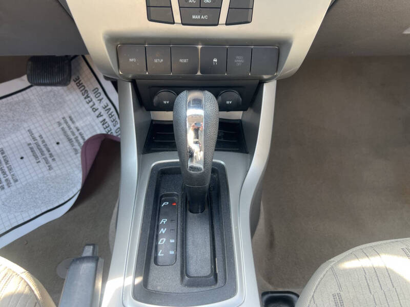 2010 Ford Focus SE