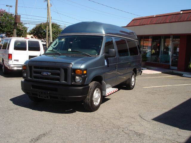 2014 Ford E-Series E-350 SD