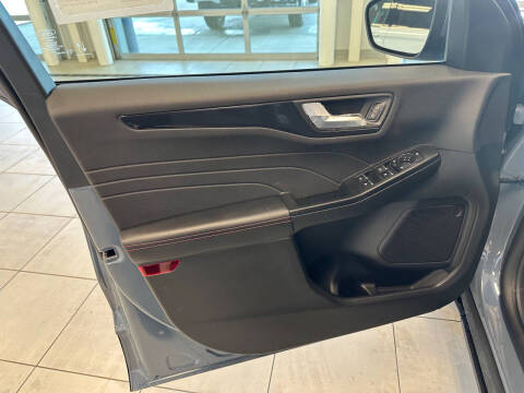 2026 Ford Escape Hybrid ST-Line Select