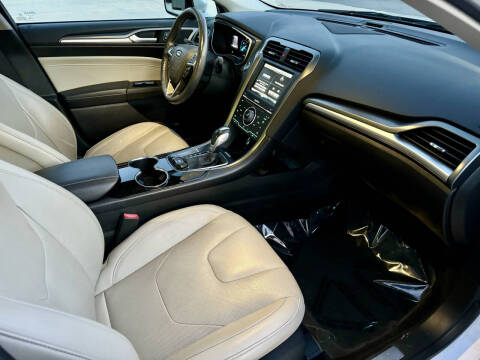 2014 Ford Fusion Hybrid Titanium